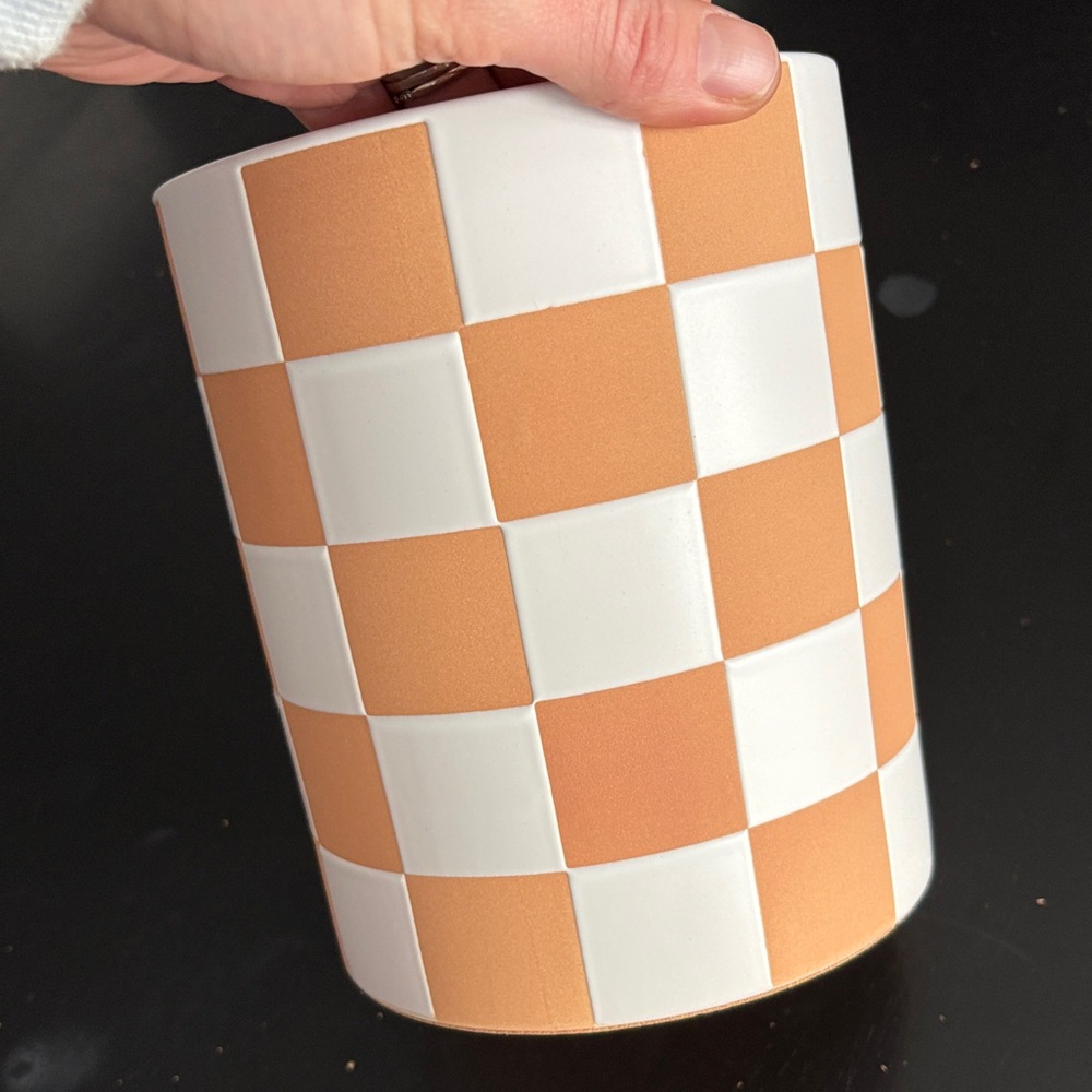 🪷Ceramic Terracotta Brown & White Checkered Utensil Holders, Vases, Set of Two - Picture 5 of 5